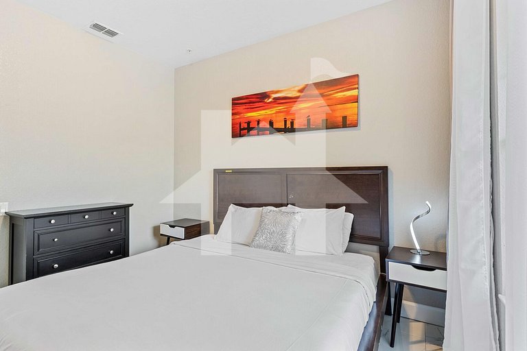 Spacious 3BR Condo at Vista Cay Resort