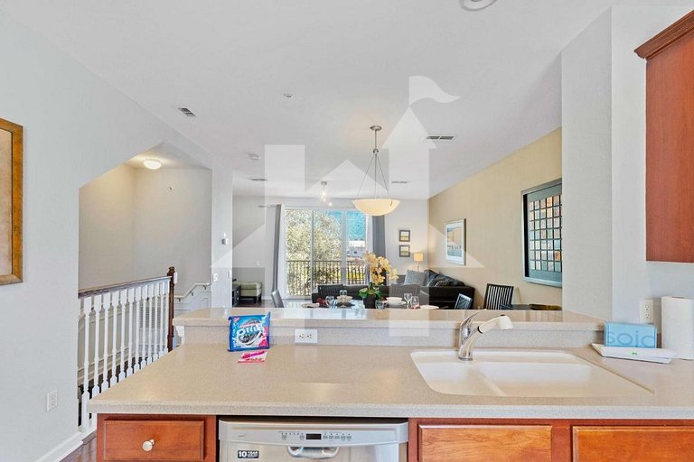 Spacious 3BR Townhome at Vista Cay Resort