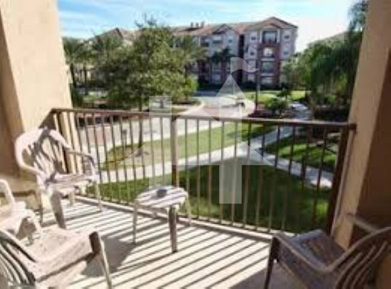 Condo 3Q Vista Cay c/ Varanda e Piscina Resort