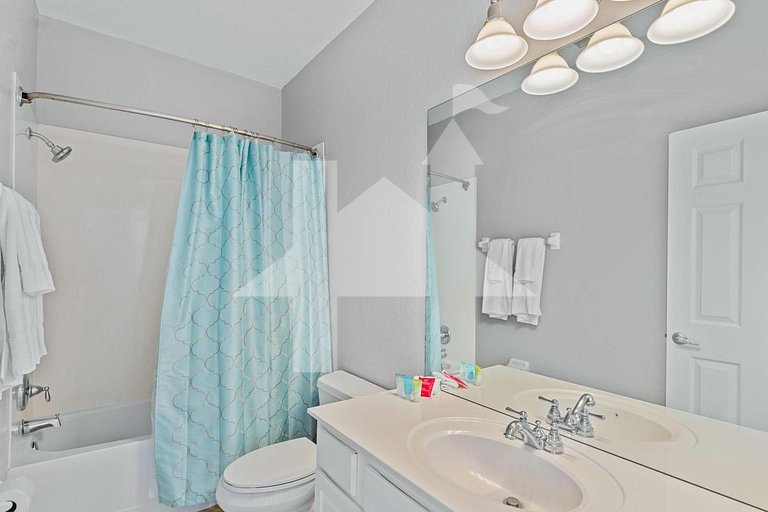 Modern 3BR Townhome at Vista Cay Resort