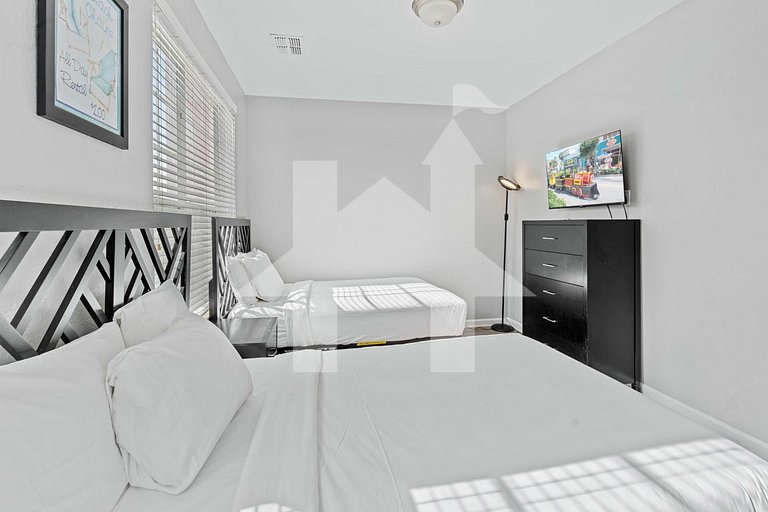 Modern 3BR Townhome at Vista Cay Resort