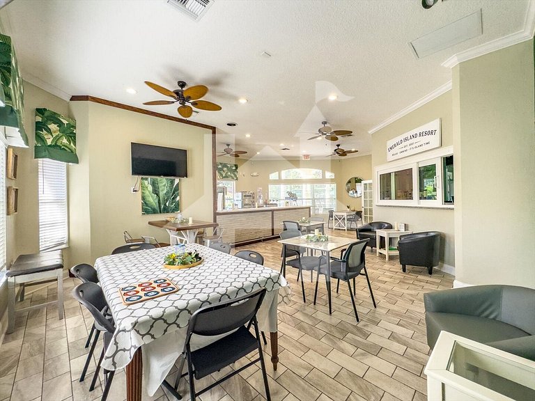 Vacation Home Near Disney, 5 bedrooms