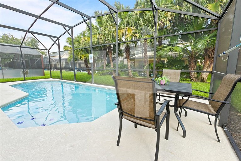 Vacation Home Near Disney, 5 bedrooms