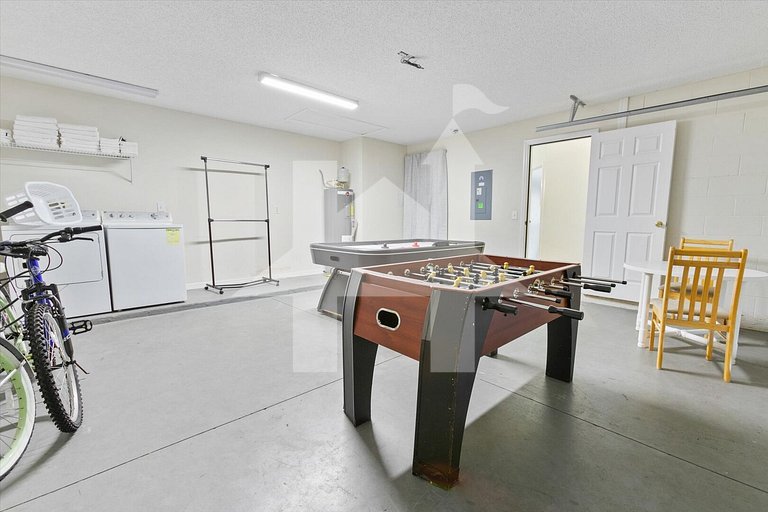 Vacation Home Near Disney, 5 bedrooms