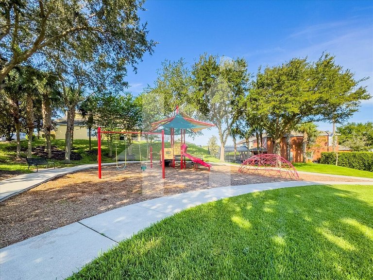 Vacation Home Near Disney, 5 bedrooms