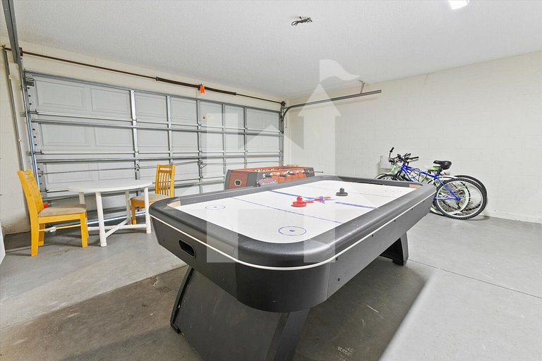 Vacation Home Near Disney, 5 bedrooms