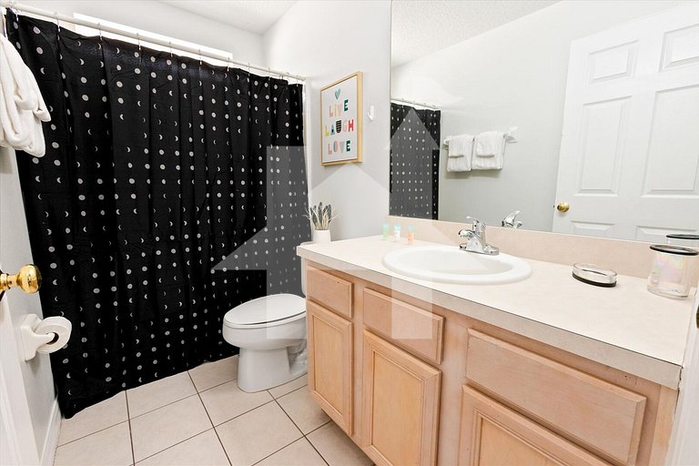 Vacation Home Near Disney, 5 bedrooms