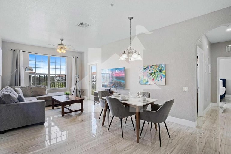 Spacious 3BR Apartment at Vista Cay Resort