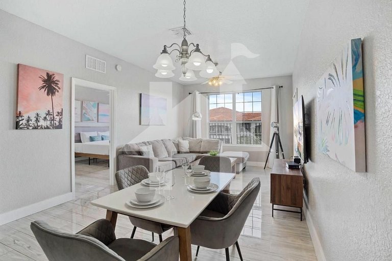 Spacious 3BR Apartment at Vista Cay Resort