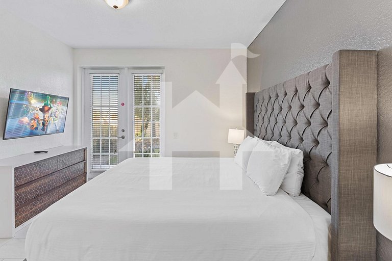 Vista Cay 3BR Condo near Universal