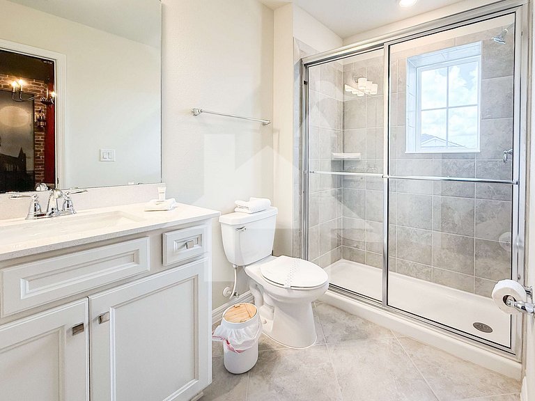 Vacation Home Near Disney, 5 bedrooms