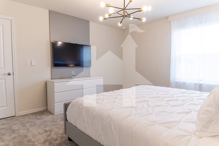 Vacation Home Near Disney, 5 bedrooms