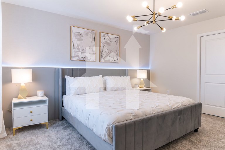 Vacation Home Near Disney, 5 bedrooms