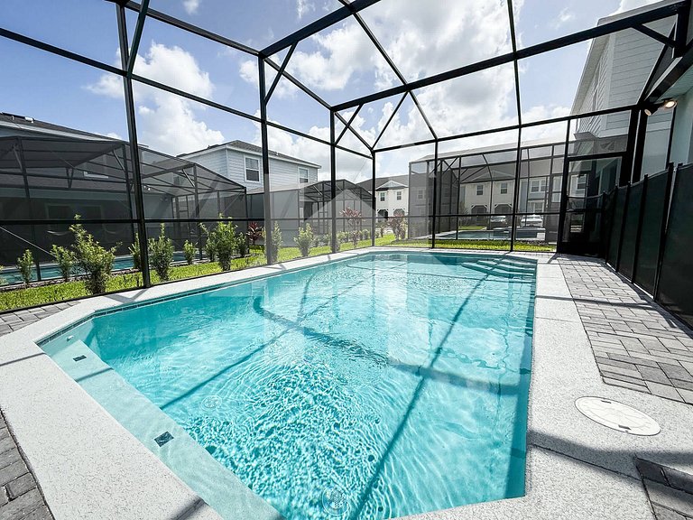 Vacation Home Near Disney, 5 bedrooms