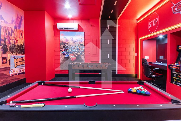 Vacation Home Near Disney, 5 bedrooms