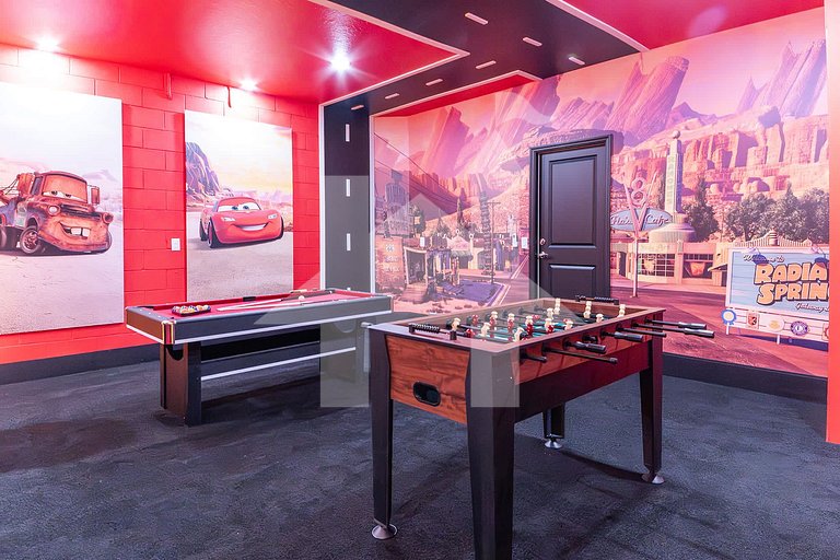 Vacation Home Near Disney, 5 bedrooms