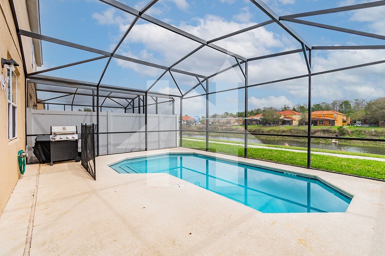 Vacation Home Near Disney, 4 bedrooms