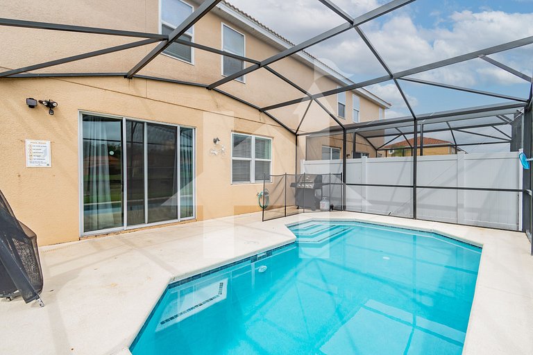 Vacation Home Near Disney, 4 bedrooms