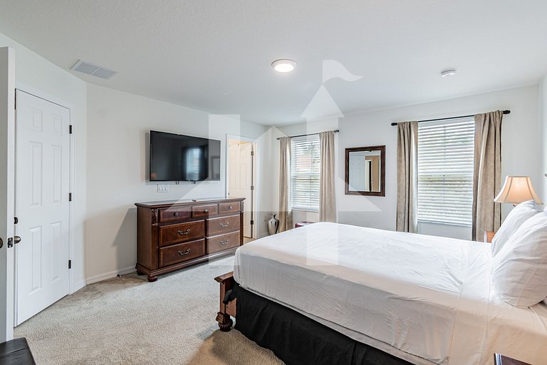 Vacation Home Near Disney, 4 bedrooms