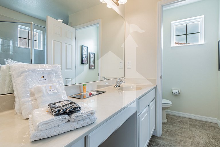 Vacation Home Near Disney, 4 bedrooms