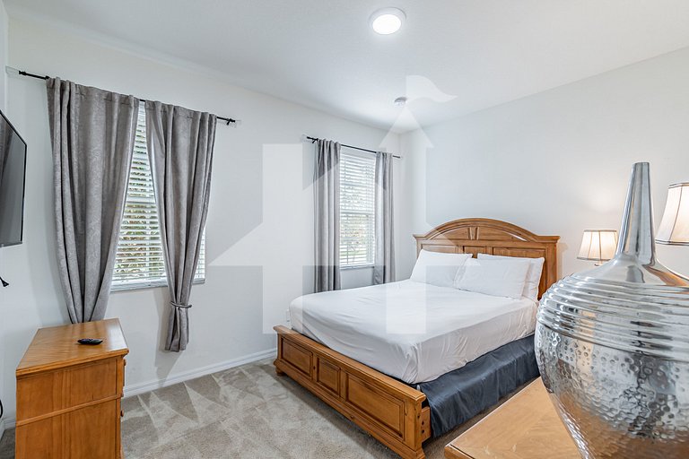 Vacation Home Near Disney, 4 bedrooms