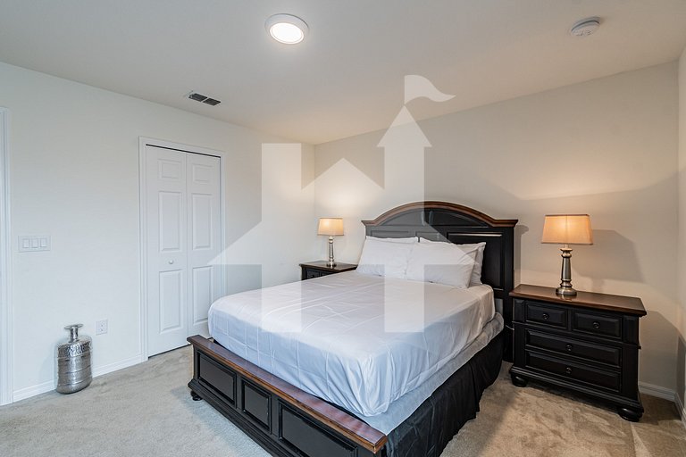 Vacation Home Near Disney, 4 bedrooms