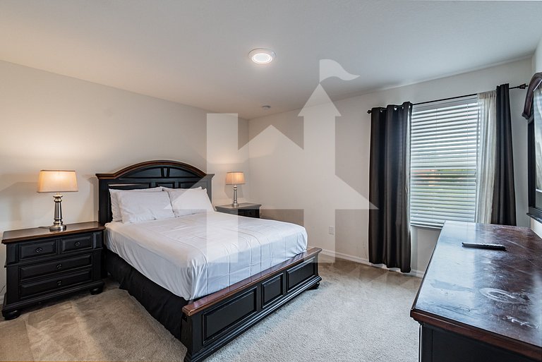 Vacation Home Near Disney, 4 bedrooms