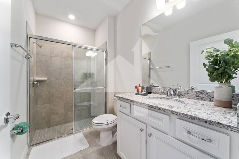 Themed 5BR Home w/ Pool · Windsor Island Resort