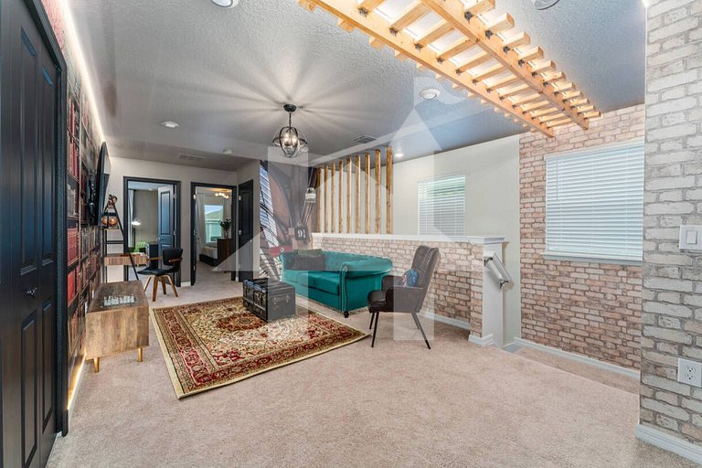 Themed 5BR Home w/ Pool · Windsor Island Resort