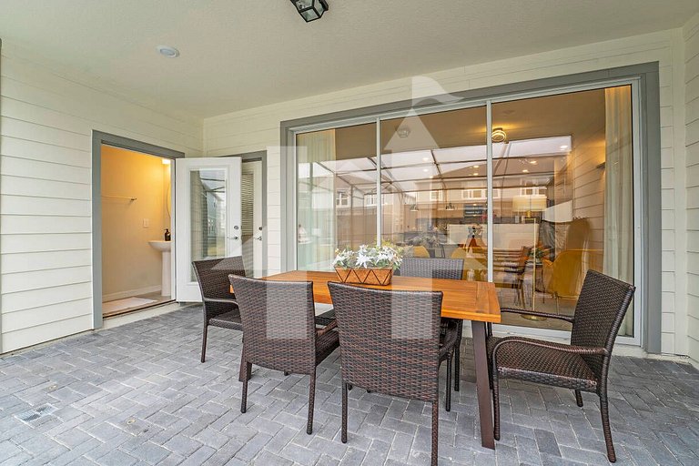 Themed 5BR Home w/ Pool · Windsor Island Resort