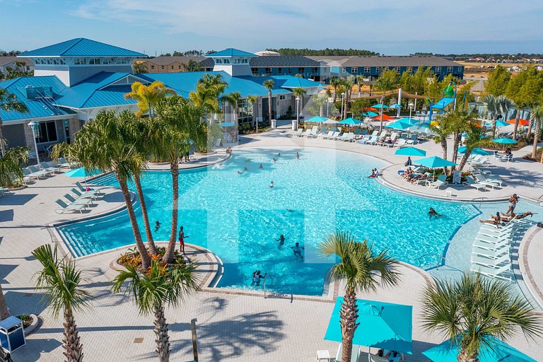 Themed 5BR Home w/ Pool · Windsor Island Resort