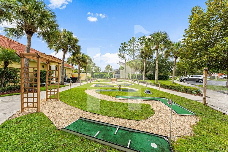 Modern 4BR Villa w/ Pool at Terra Verde Resort