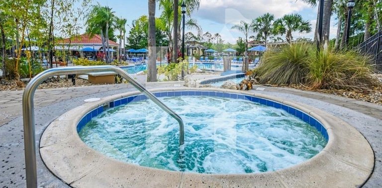 Modern 4BR Villa w/ Pool at Terra Verde Resort