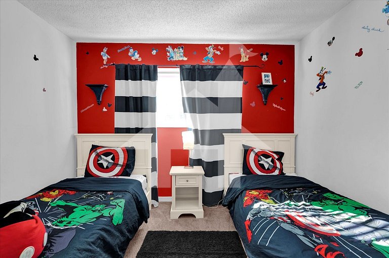 Modern 4BR Villa w/ Pool at Terra Verde Resort