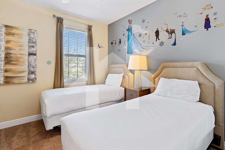 Vila 8Q Disney c/ Piscina, Spa e Bar Temático