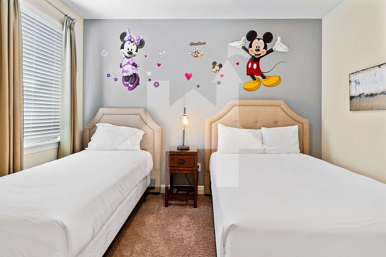 Vila 8Q Disney c/ Piscina, Spa e Bar Temático