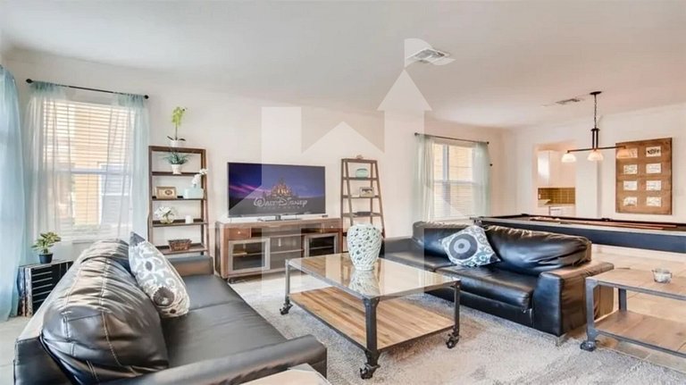 Disney 6BR Villa w/ Pool, Spa & Game Room