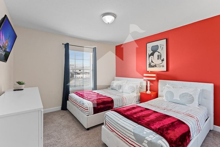Vacation Home Near Disney, 4 bedrooms