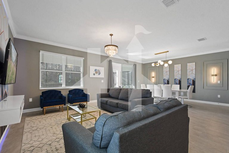 Vacation Home Near Disney, 9 bedrooms