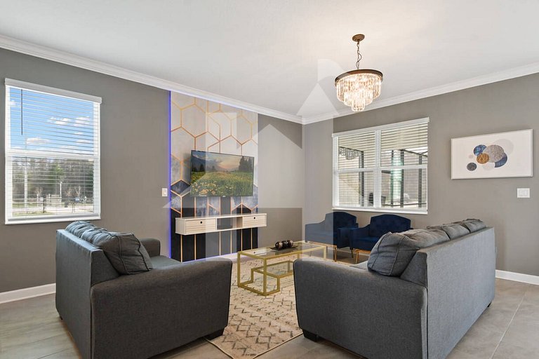 Vacation Home Near Disney, 9 bedrooms