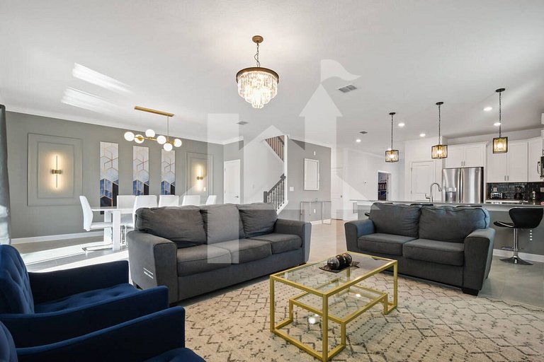 Vacation Home Near Disney, 9 bedrooms