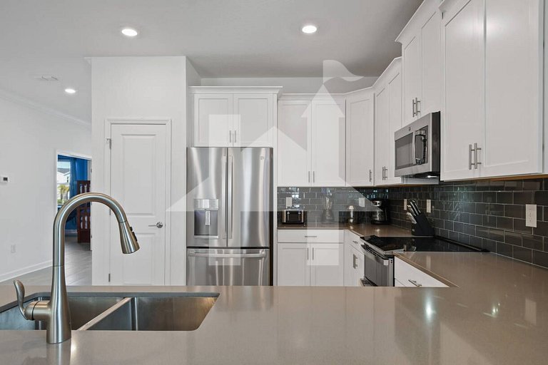 Vacation Home Near Disney, 9 bedrooms