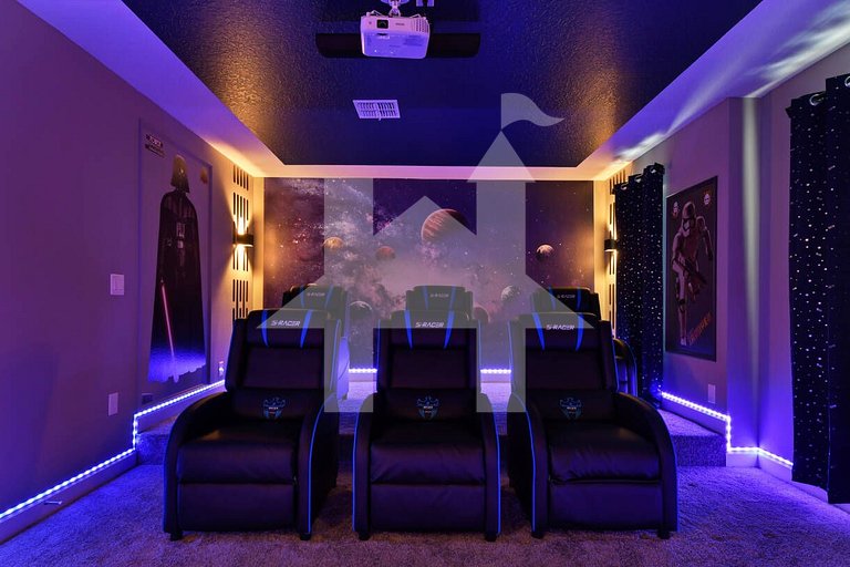 Vacation Home Near Disney, 9 bedrooms