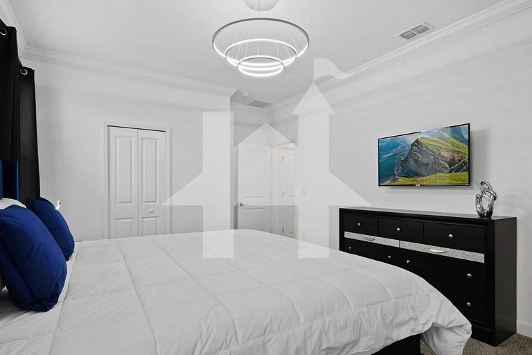 Vacation Home Near Disney, 9 bedrooms