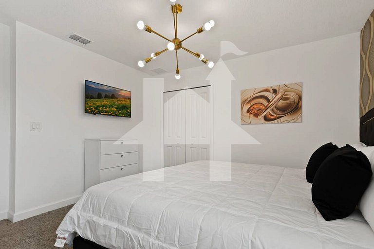 Vacation Home Near Disney, 9 bedrooms