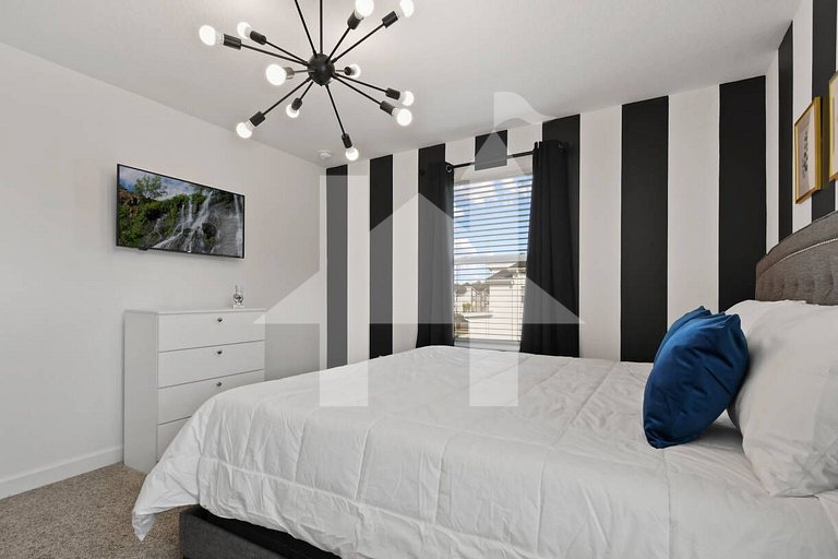 Vacation Home Near Disney, 9 bedrooms