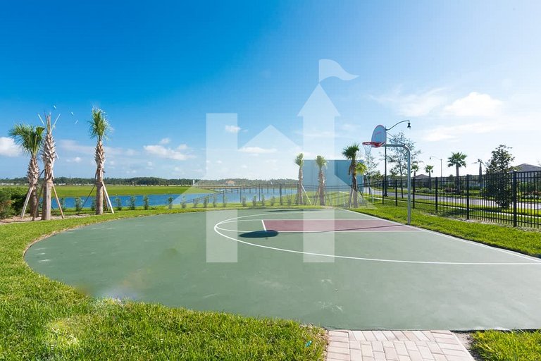 Vacation Home Near Disney, 9 bedrooms