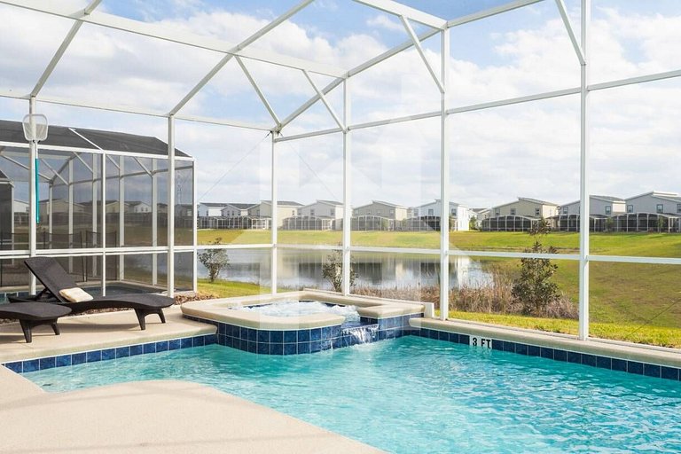 Vacation Home Near Disney, 6 bedrooms