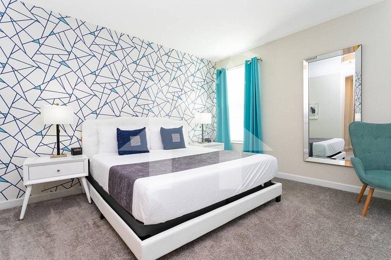 Vacation Home Near Disney, 6 bedrooms