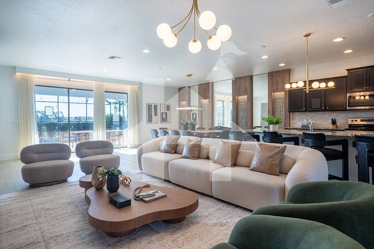 Vacation Home Near Disney, 8 bedrooms